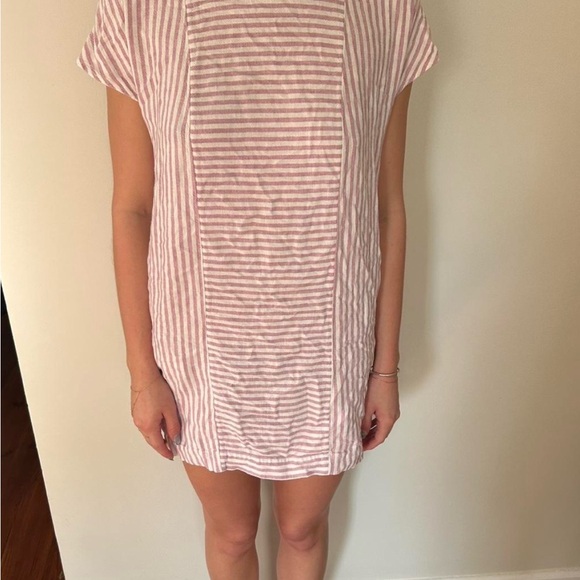 Madewell Dresses & Skirts - Madewell Pink and White Striped Top